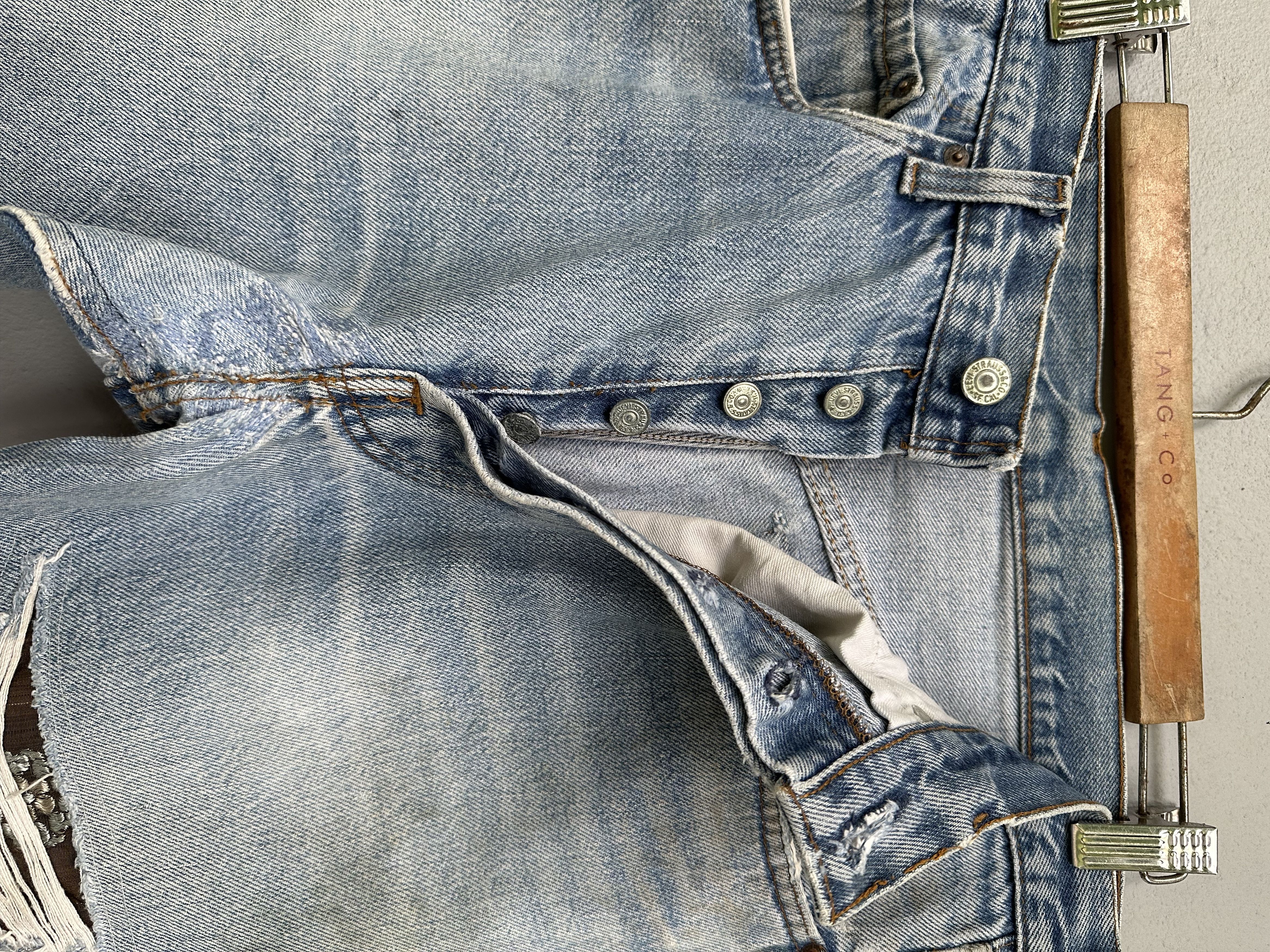 Levi's Vtg Levi’s 501 80s Distressed Rebuild Rip Kurt Cobain Jeans Size US 31 - 7 Thumbnail