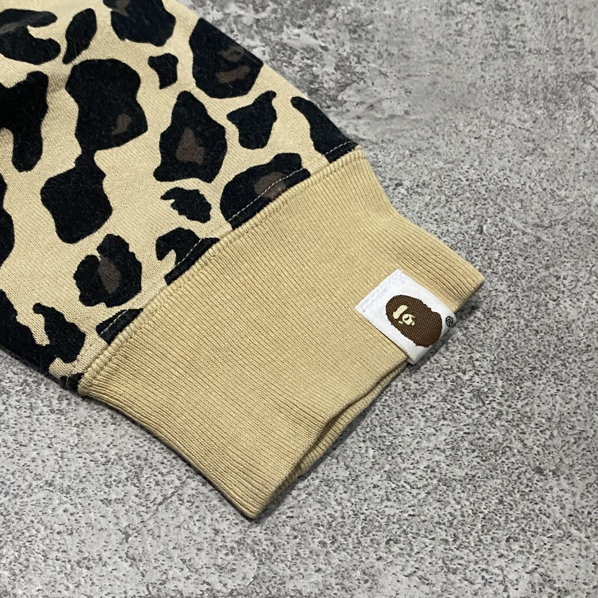 Bape Bape Leopard Camo Hoodie Ladies Fullzip Size XXS / US 00 / IT 34 - 6 Thumbnail