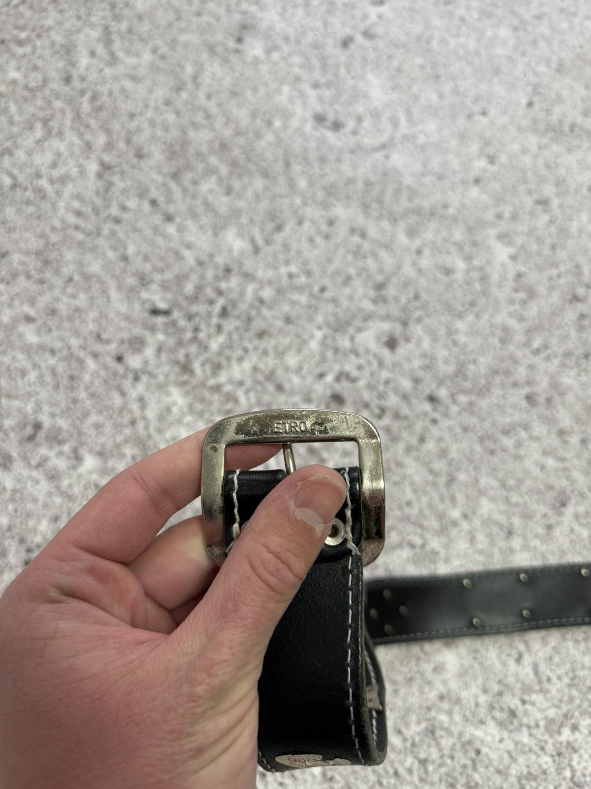 Etro Vintage Luxury Etro Leather Cows Belt Japanese Brand Size ONE SIZE - 8 Thumbnail