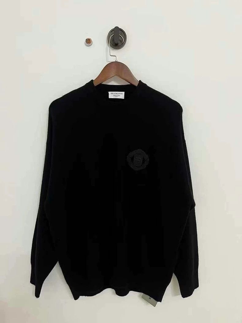 Balenciaga Balenciaga Black double hook embroidered logo sweater Size US XS / EU 42 / 0 - 1 Thumbnail