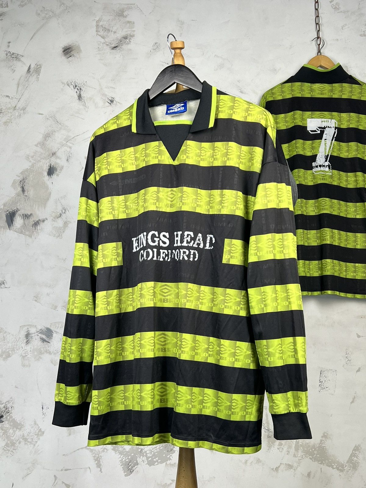 Umbro Umbro Jersey 5 Kings Head Colford Long Sleeve Shirt XL Size US XL / EU 56 / 4 - 1 Thumbnail