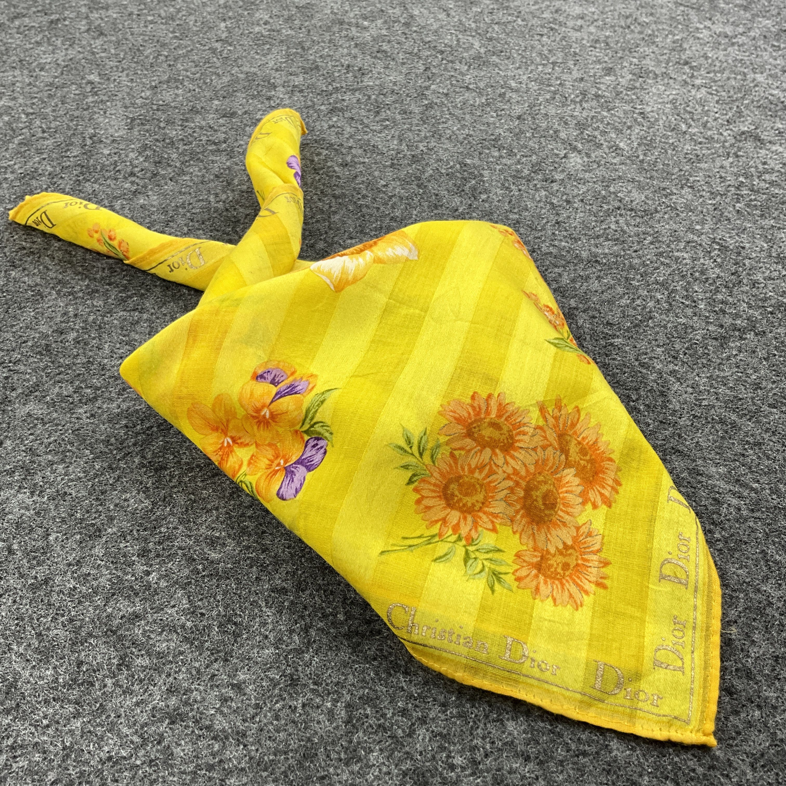 Vintage Christian Dior Handkerchief / Bandana / Neckerchief B064 Size ONE SIZE - 3 Thumbnail