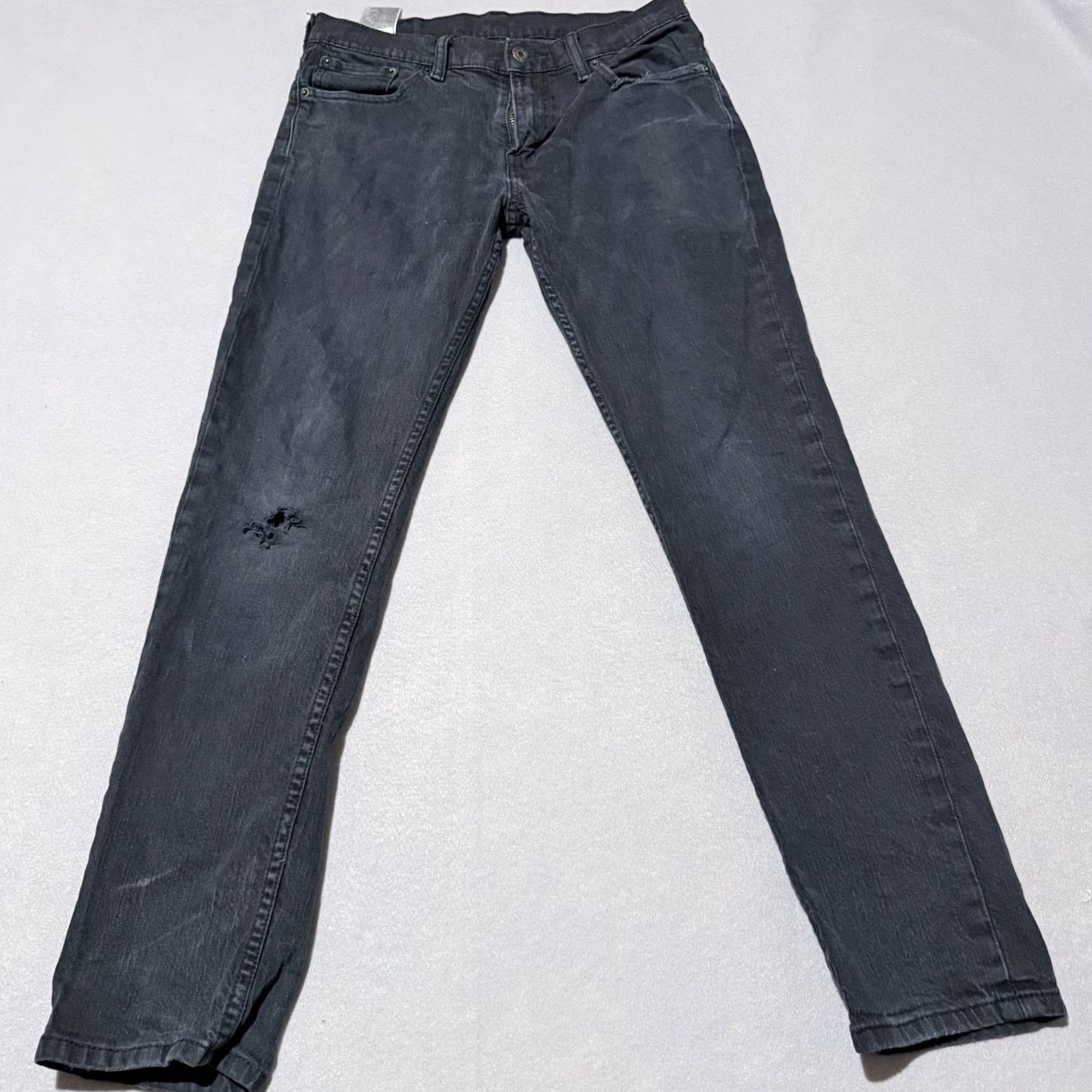 Levi's Levi's Jeans Men's Black Denim Distressed Slim Fit Mid-Rise 30X30 5-Pocket City USA Classic Womens Mens Boys Girls Size US 30 / EU 46 - 2 Thumbnail
