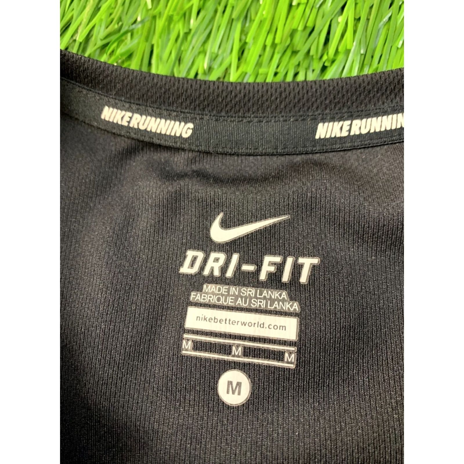 Nike Nike Dri-FIT Shirt Women M Black Jersey Short Sleeve Training Run 2012 VINTAGE? Size M / US 6-8 / IT 42-44 - 6 Thumbnail
