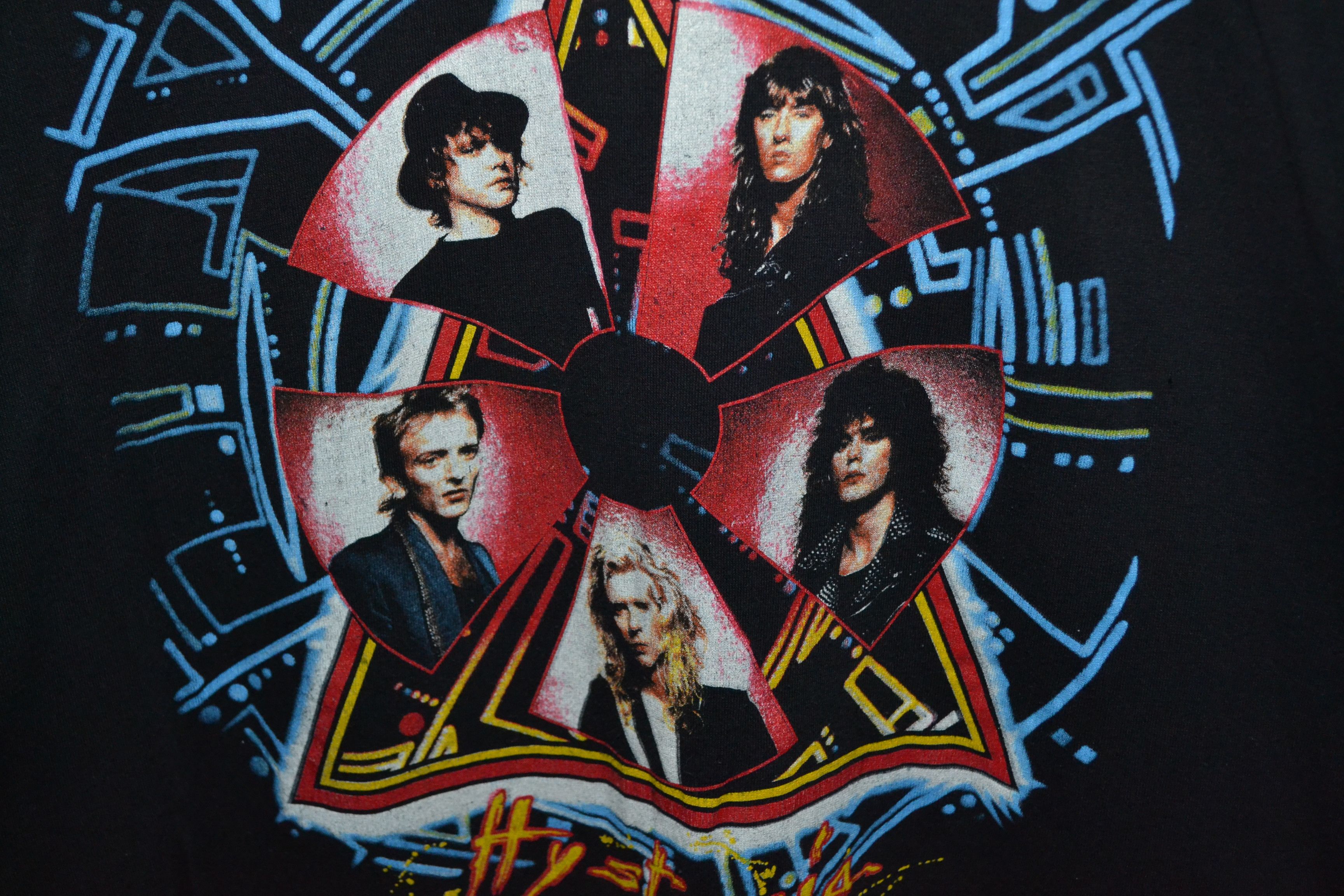 Band Tees × Vintage Vintage 1988 Def Leppard Hysteria Tour Black Shirt size XL Size US XL / EU 56 / 4 - 4 Thumbnail