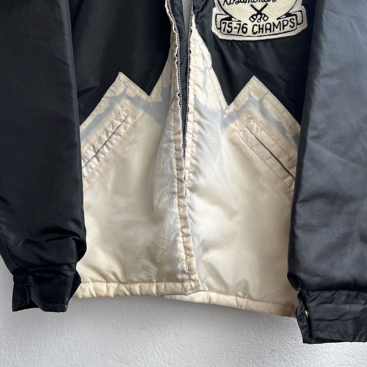 Other VINTAGE 1976 CANADA SHADY NOOK BULLETS 75-76 CHAMPS JACKET Size US L / EU 52-54 / 3 - 9 Thumbnail