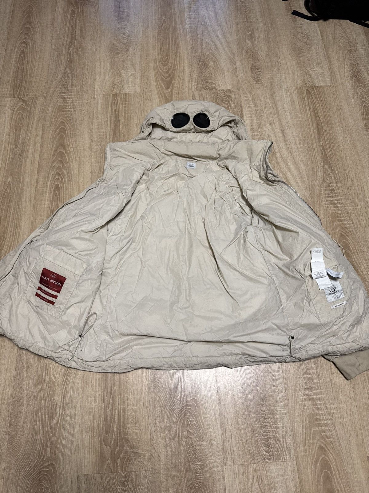 C.P. Company C.P. Company Flatt Nylon Down Filled Goggle Puffer Jacket Size US XL / EU 56 / 4 - 6 Thumbnail