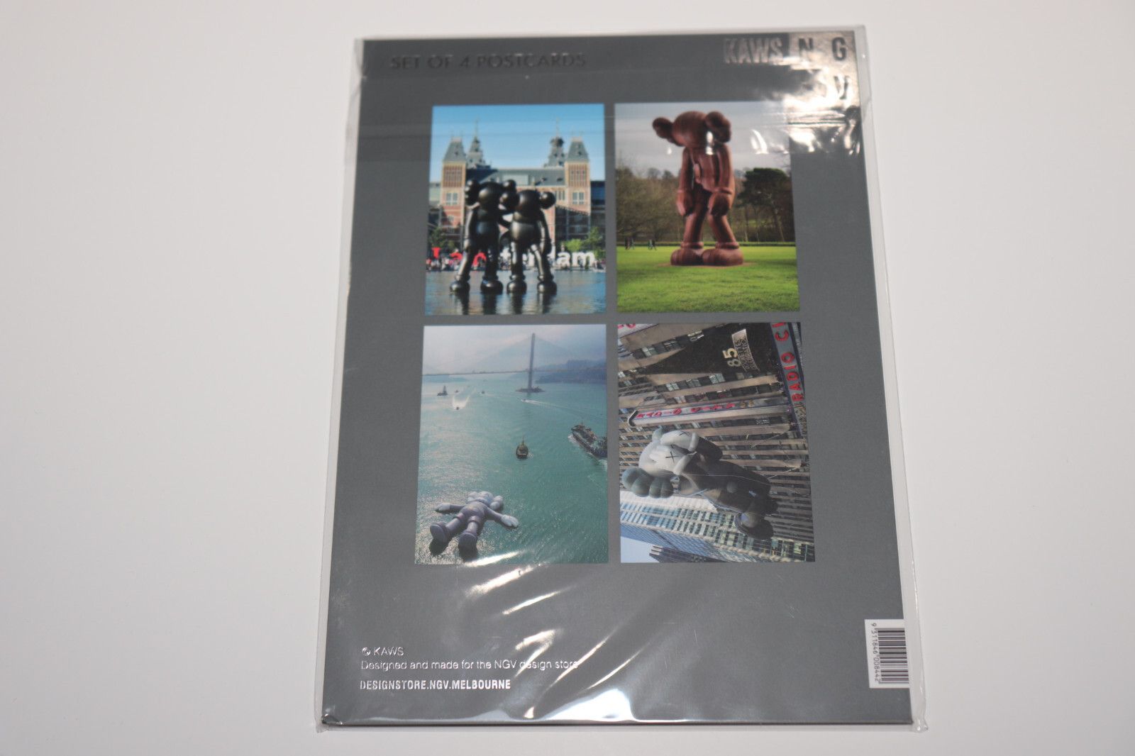 Kaws KAWS NGV Monumental Sculptures Postcard Set of 4 Size ONE SIZE - 7 Thumbnail