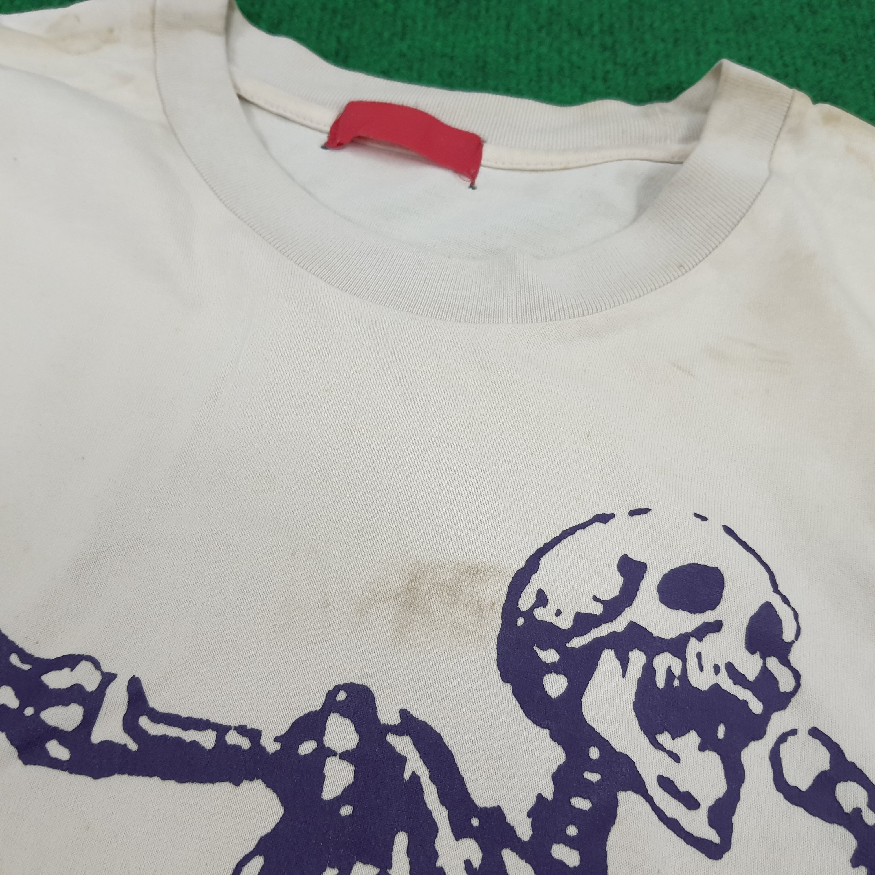 Barbara Kruger × Japanese Brand Vintage Barbara Kruger Japanese Brand Skate T-shirt Size US L / EU 52-54 / 3 - 9 Thumbnail
