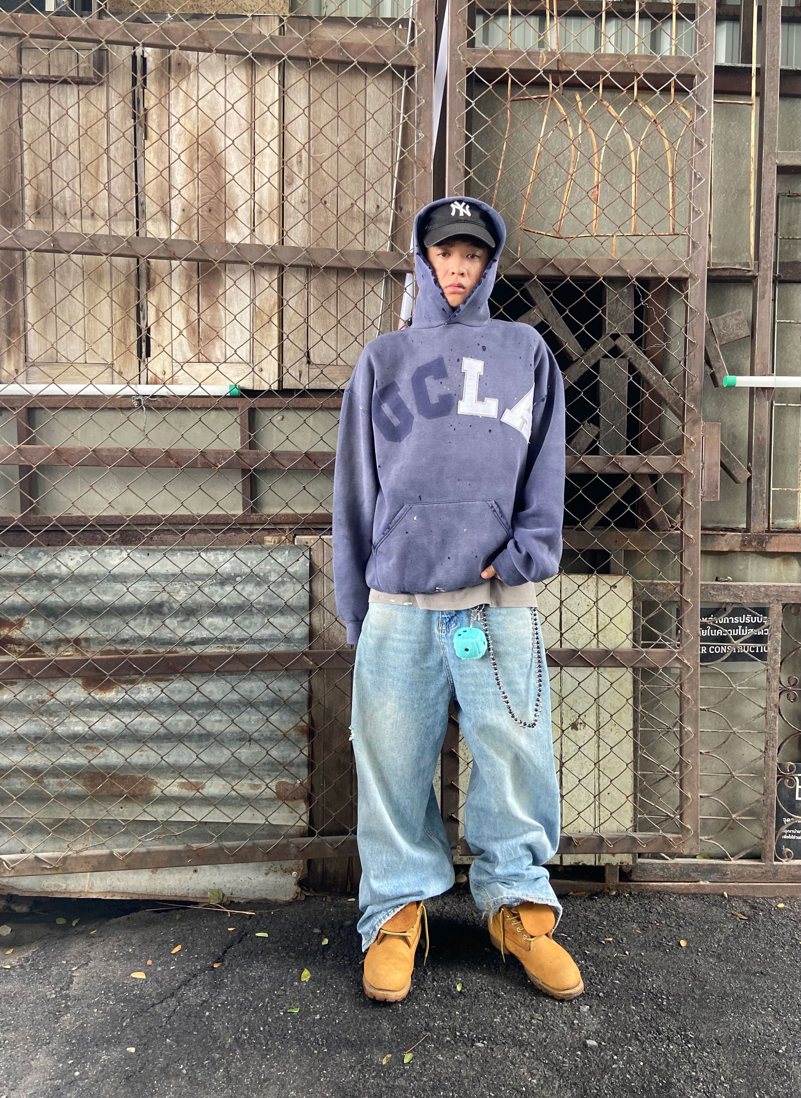 Russell Athletic 90s Vintage Thrashed Russell ”UCLA“ Hoodie Size US XL / EU 56 / 4 - 4 Thumbnail