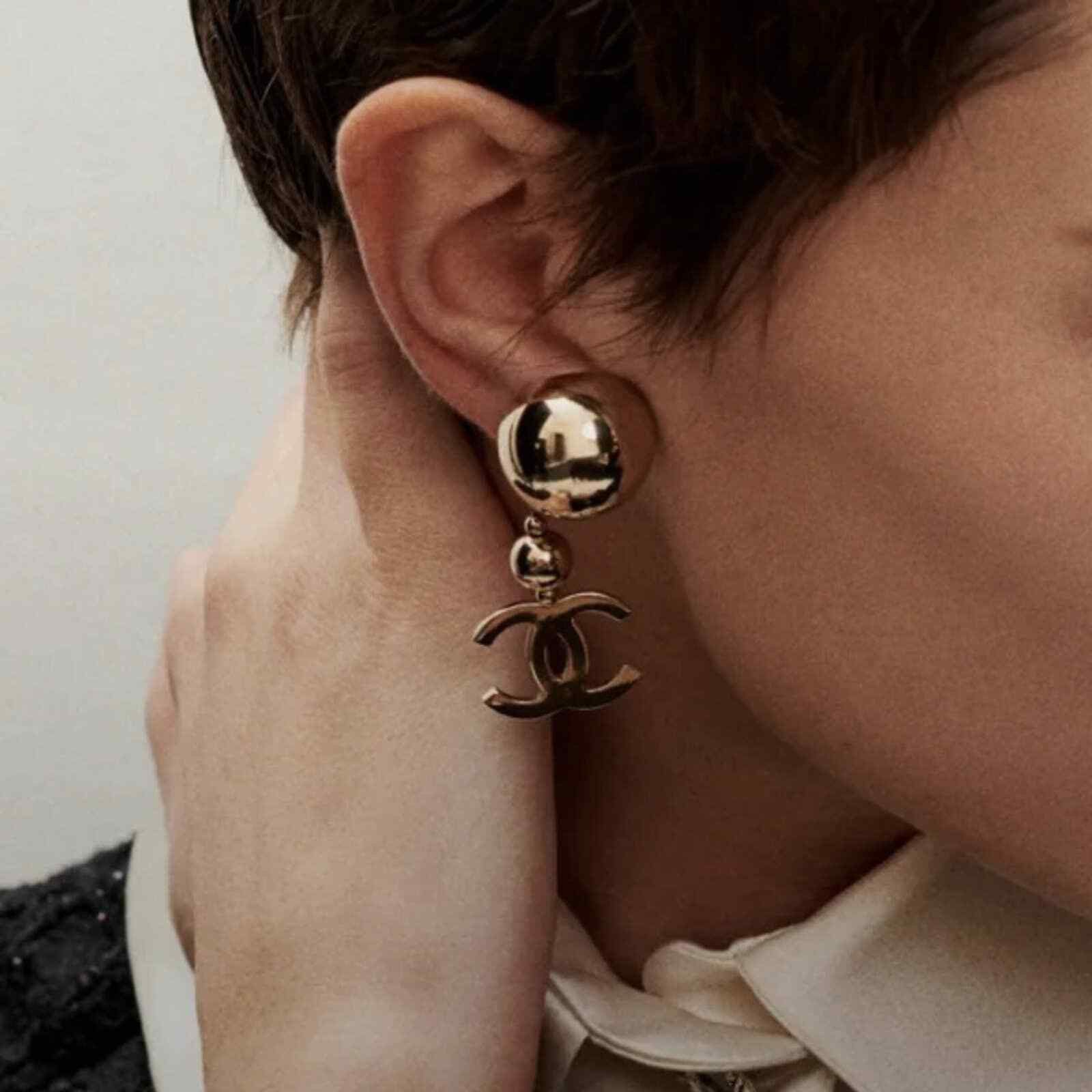 Chanel Chanel Gold Metal Balls Link Chain Dangle Drop Stud Earrings Size ONE SIZE - 2 Thumbnail