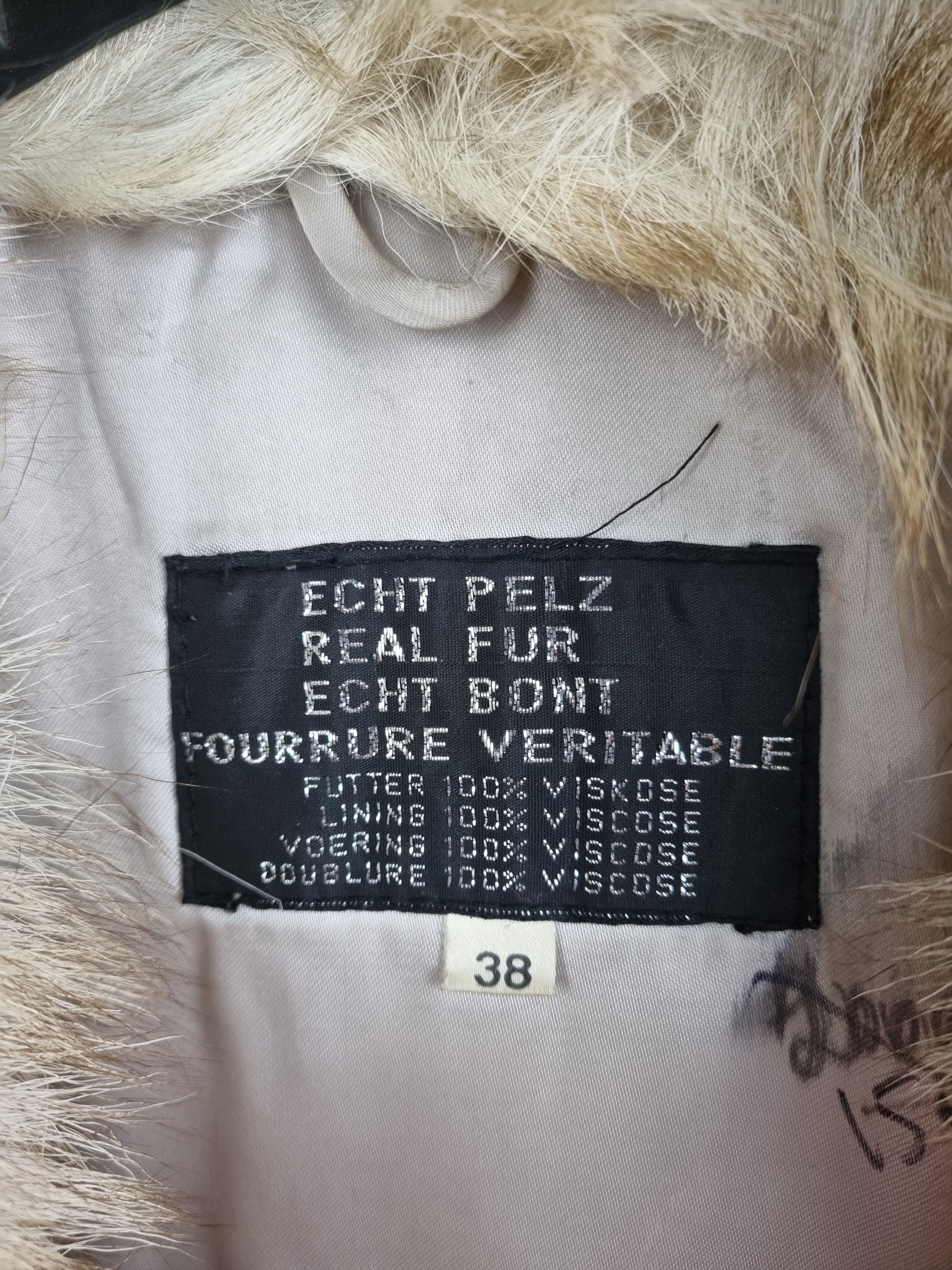 Vintage Vintage Hooded Gorgeous Real Fur Size M / US 6-8 / IT 42-44 - 4 Thumbnail