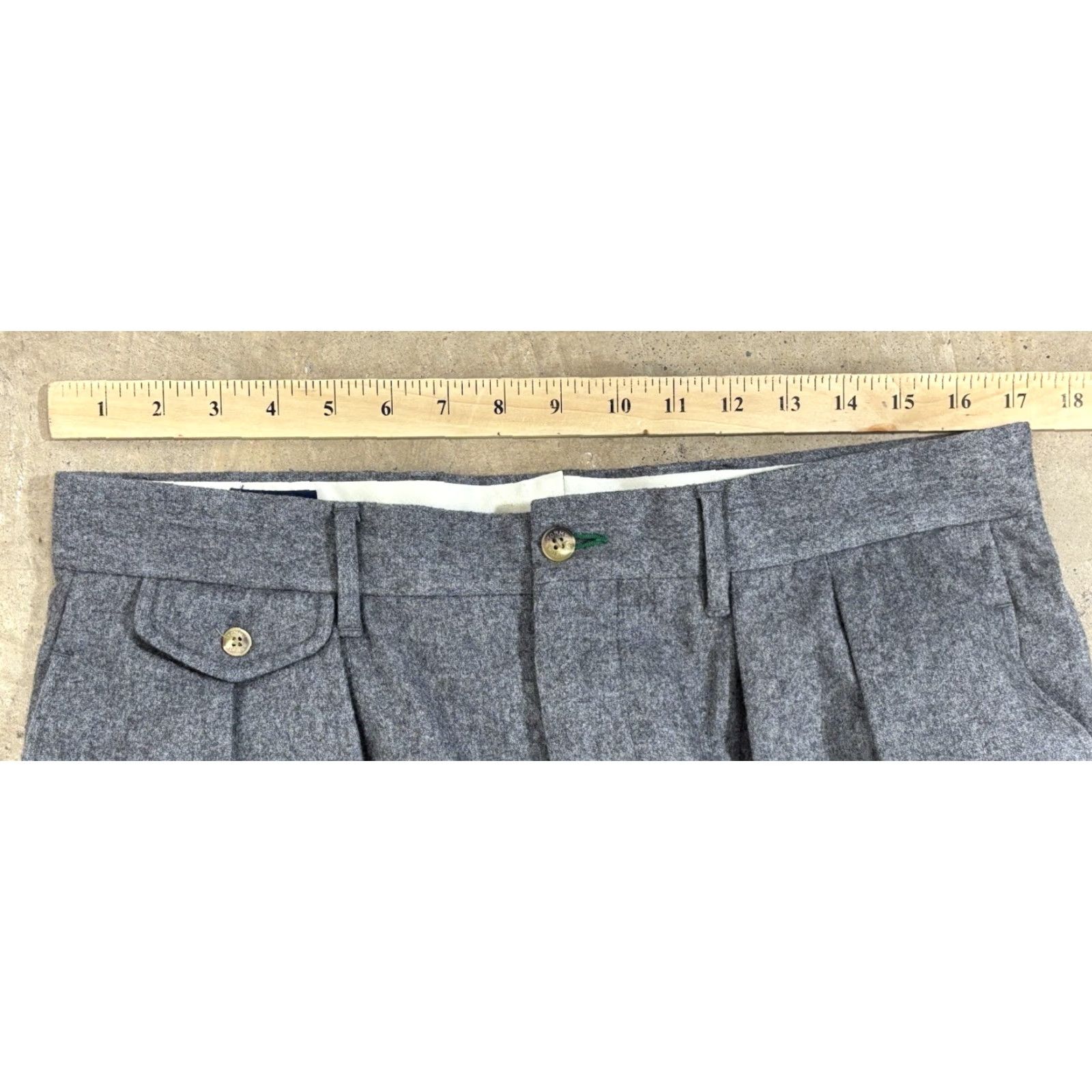 Tommy Hilfiger VINTAGE Tommy Hilfiger Dress Pants Mens Wool Blend Pleated 34x28 Grey 90s Preppy Size US 34 / EU 50 - 7 Thumbnail