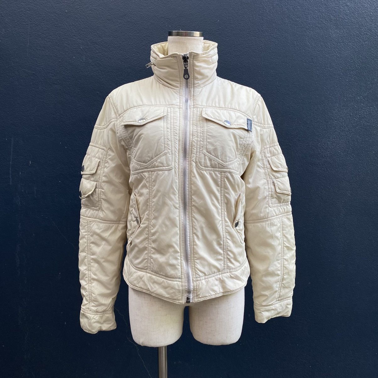 Moschino Moschino multi Pocket Cargo Puffer Love Jacket Size US S / EU 44-46 / 1 - 13 Thumbnail