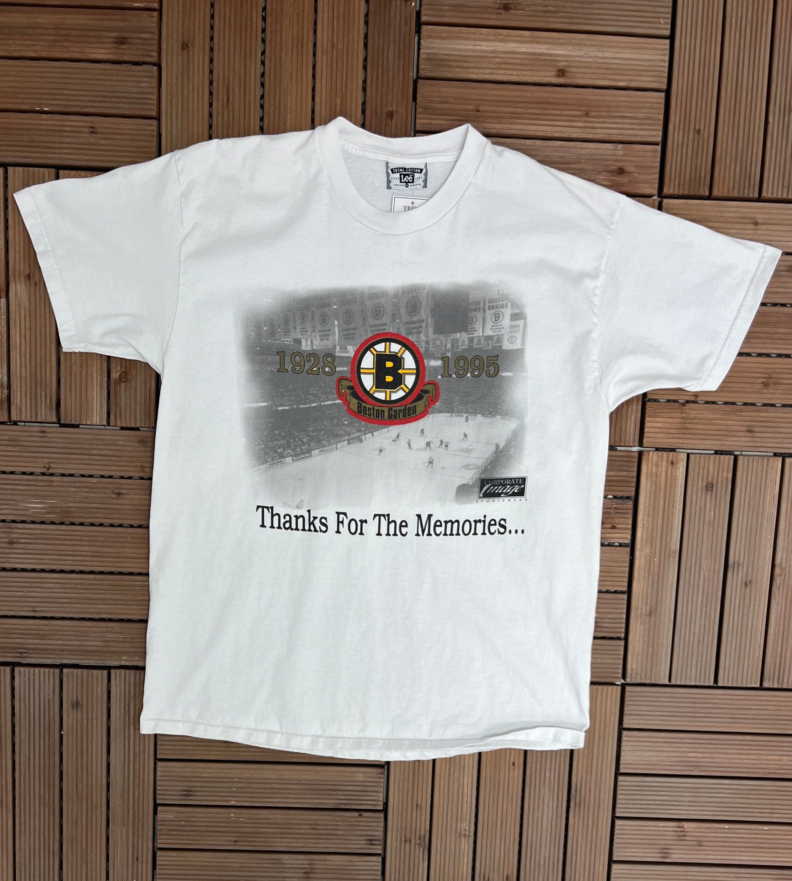 Vintage Boston Bruins Boston Garden Vintage White T-Shirt Tee Size US XL / EU 56 / 4 - 1 Thumbnail