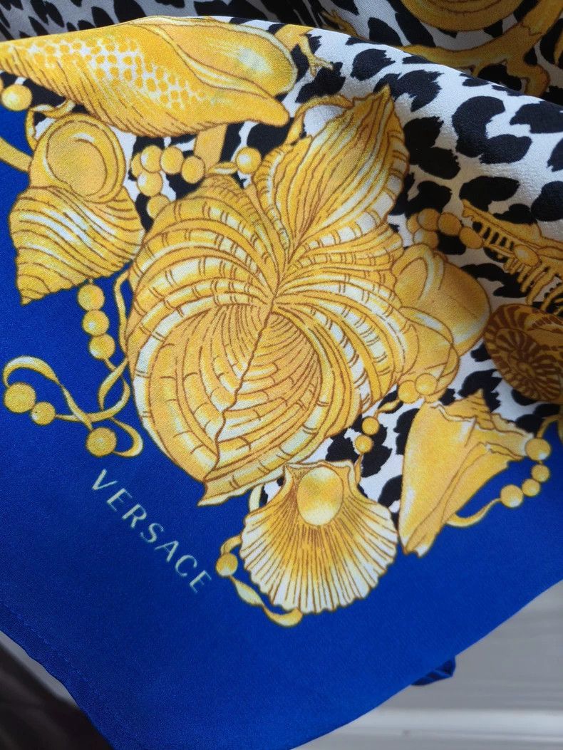 Versace Versace Leopard print silk dress Size M / US 6-8 / IT 42-44 - 4 Thumbnail