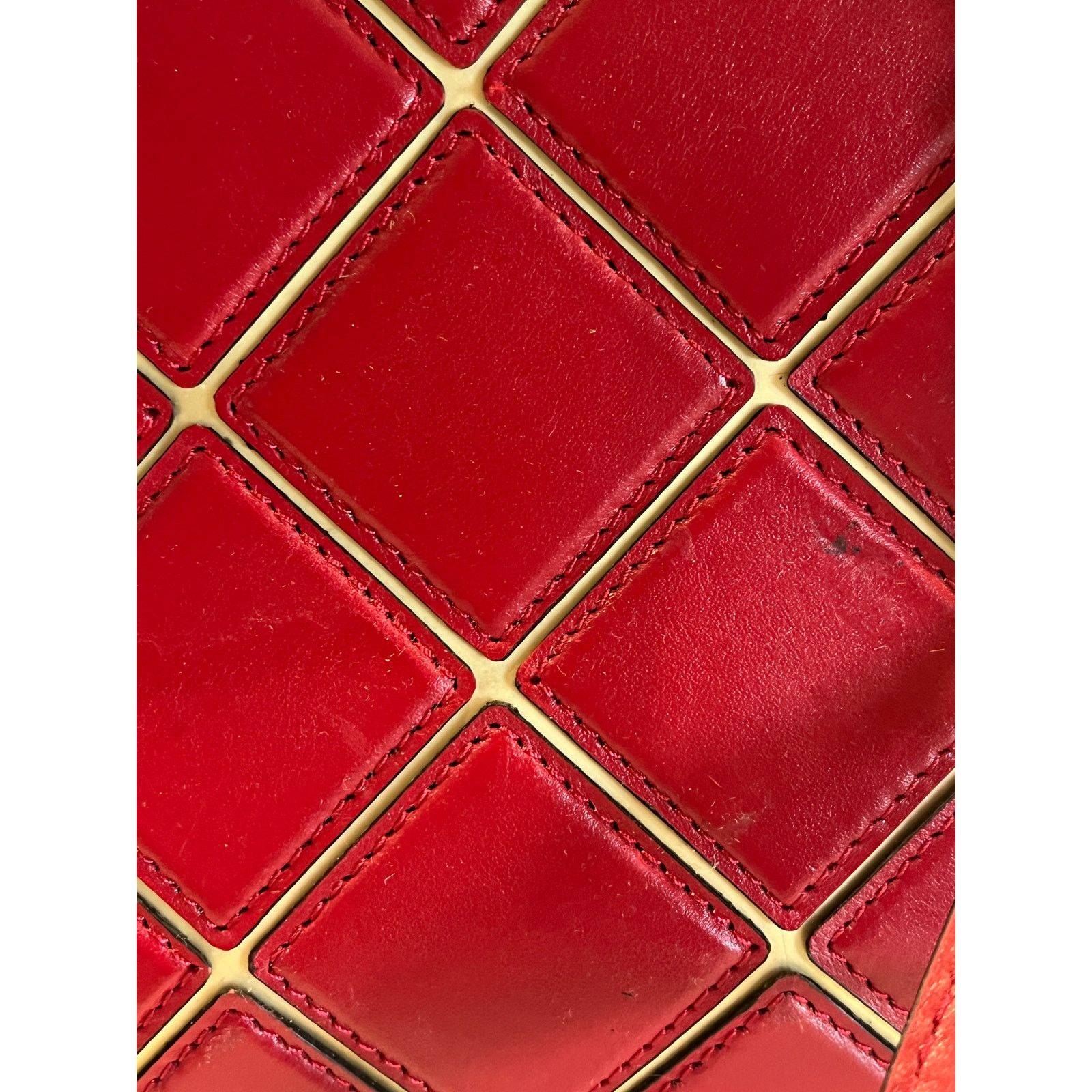 B34 MICHAEL KORS Diamond Selma Medium Leather Satchel Red