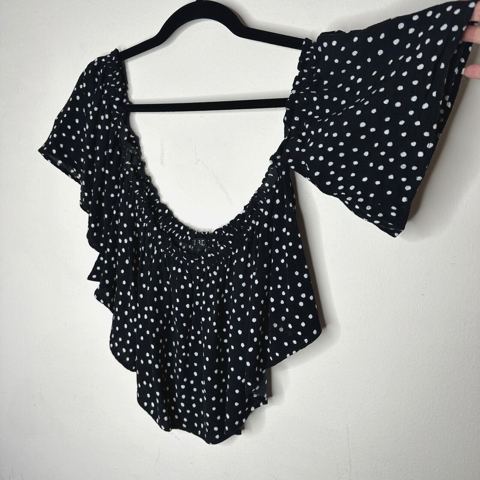 REVOLVE Revolve NBD Black White Dot Off-Shoulder Ruffled Blouse L Size L / US 10 / IT 46 - 1 Thumbnail