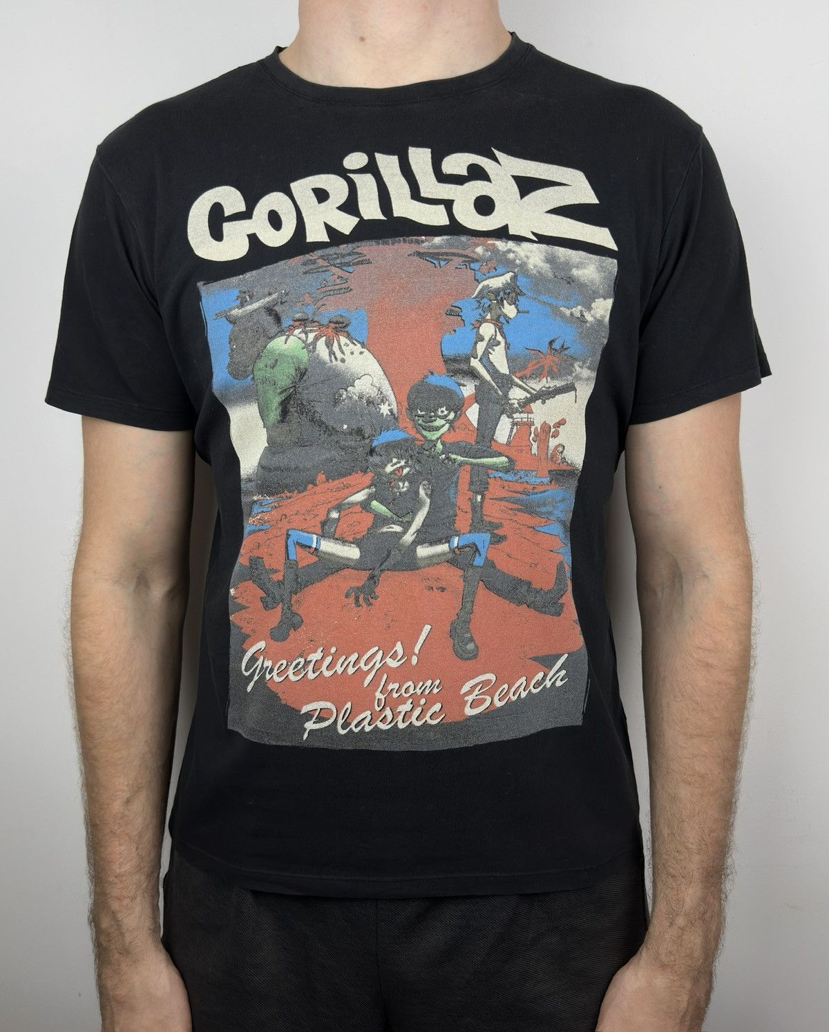 Band Tees Gorillaz Greetings From Plastic Beach Graphic T Shirt Tee Size US M / EU 48-50 / 2 - 2 Thumbnail
