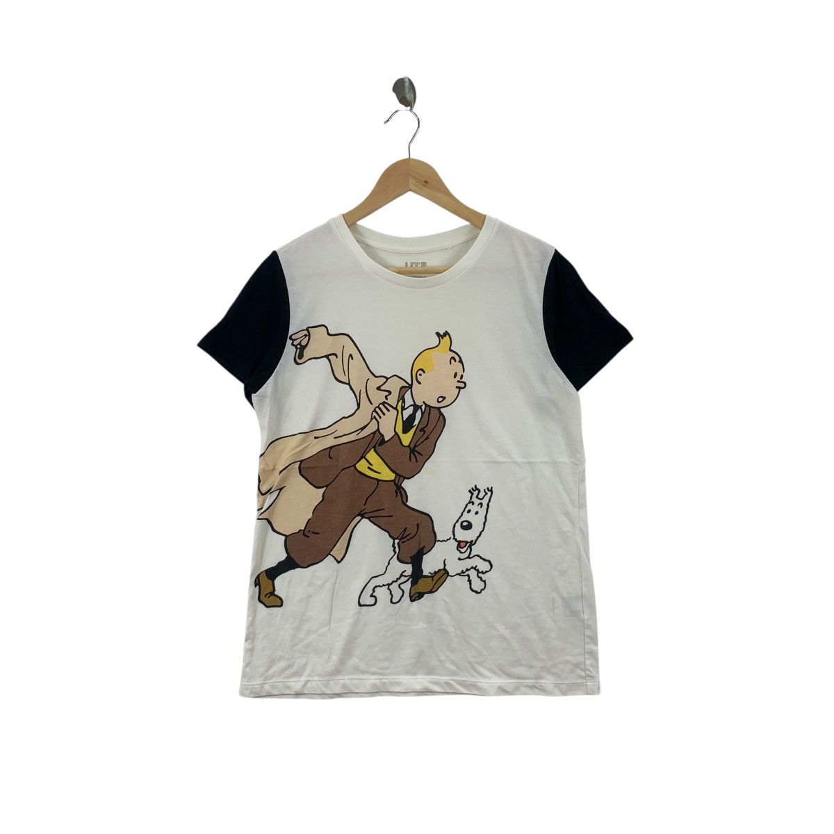 Uniqlo UNIQLO x TINTIN CARTOON Les Aventures Adventures Tee Shirt Size US M / EU 48-50 / 2 - 1 Thumbnail