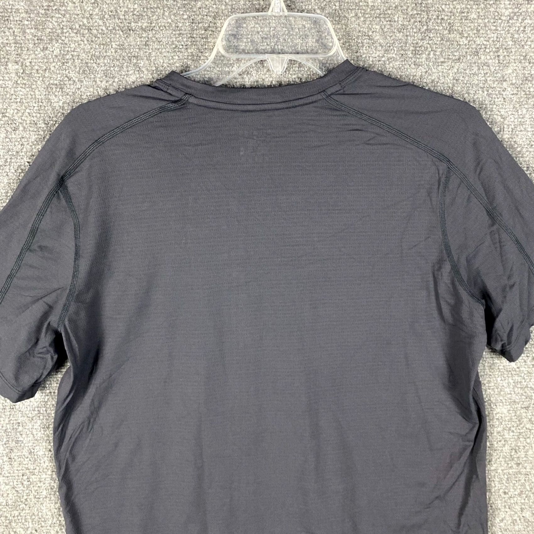 Vintage Peloton T-Shirt Mens Small Short Sleeve Gray Nylon Blend Adults S Shirt Pullover Regular Black? Size US S / EU 44-46 / 1 - 7 Thumbnail