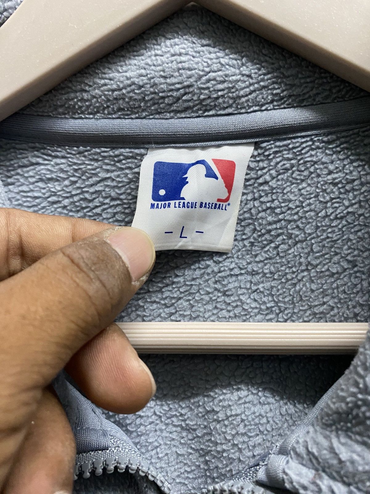 MLB × Uniqlo × Vintage Vintage MLB x Uniqlo SEATLE MARINERS Size US L / EU 52-54 / 3 - 5 Thumbnail
