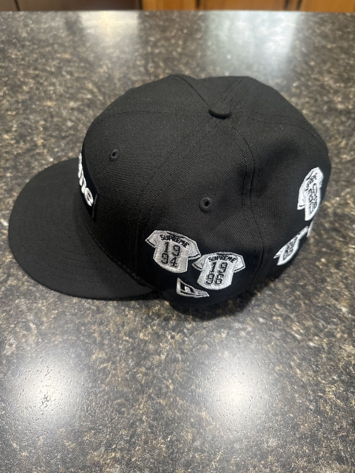 MLB × New Era × Supreme Supreme Jerseys Box Logo New Era Fitted Hat Size ONE SIZE - 4 Thumbnail