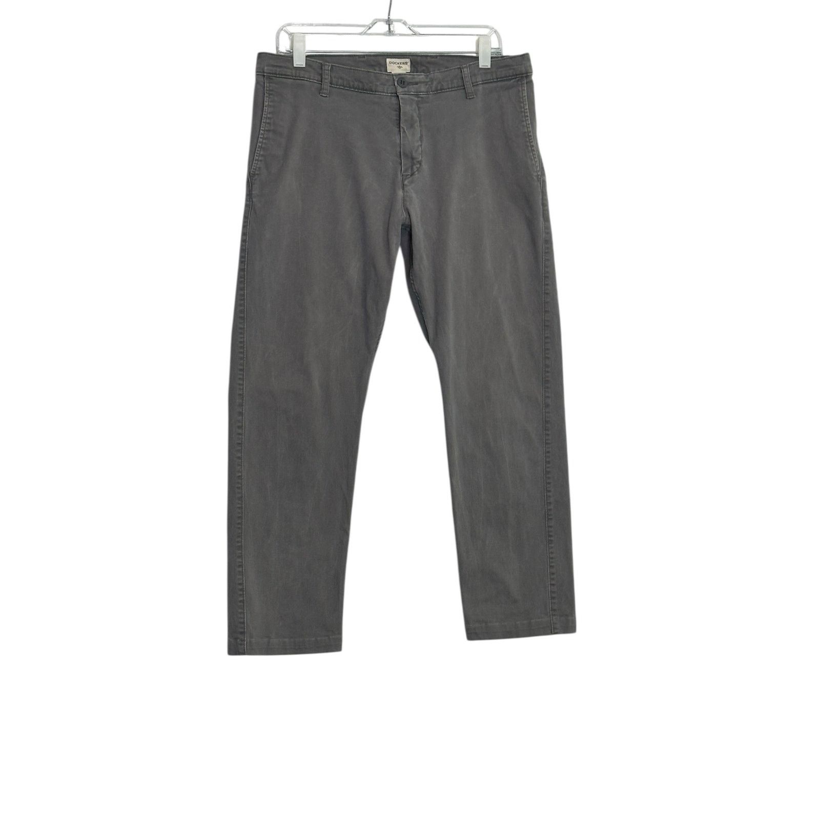 Dockers Dockers Athletic Fit gray straight leg jeans size 34 Size US 34 / EU 50 - 12 Thumbnail