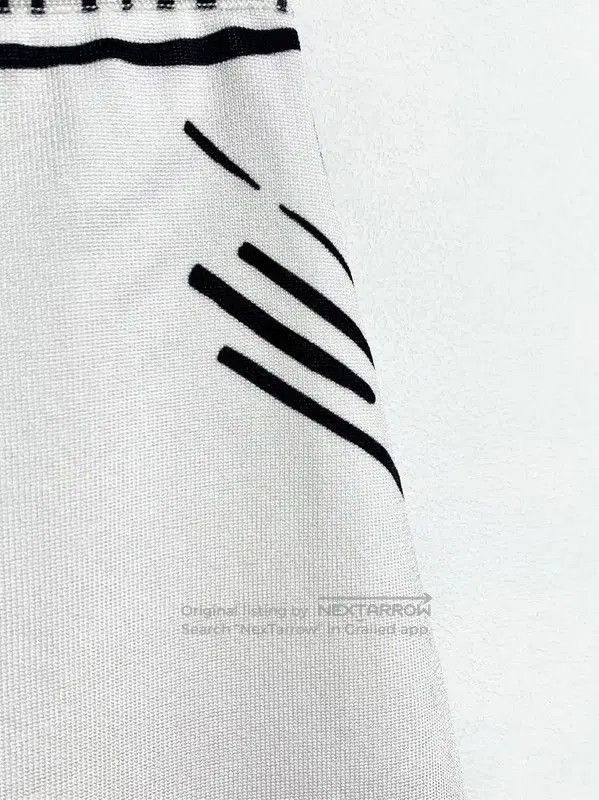 Fendi Fendi White Cotton Midi Skirt with Stripes . Size 26" / US 2 / IT 38 - 3 Thumbnail