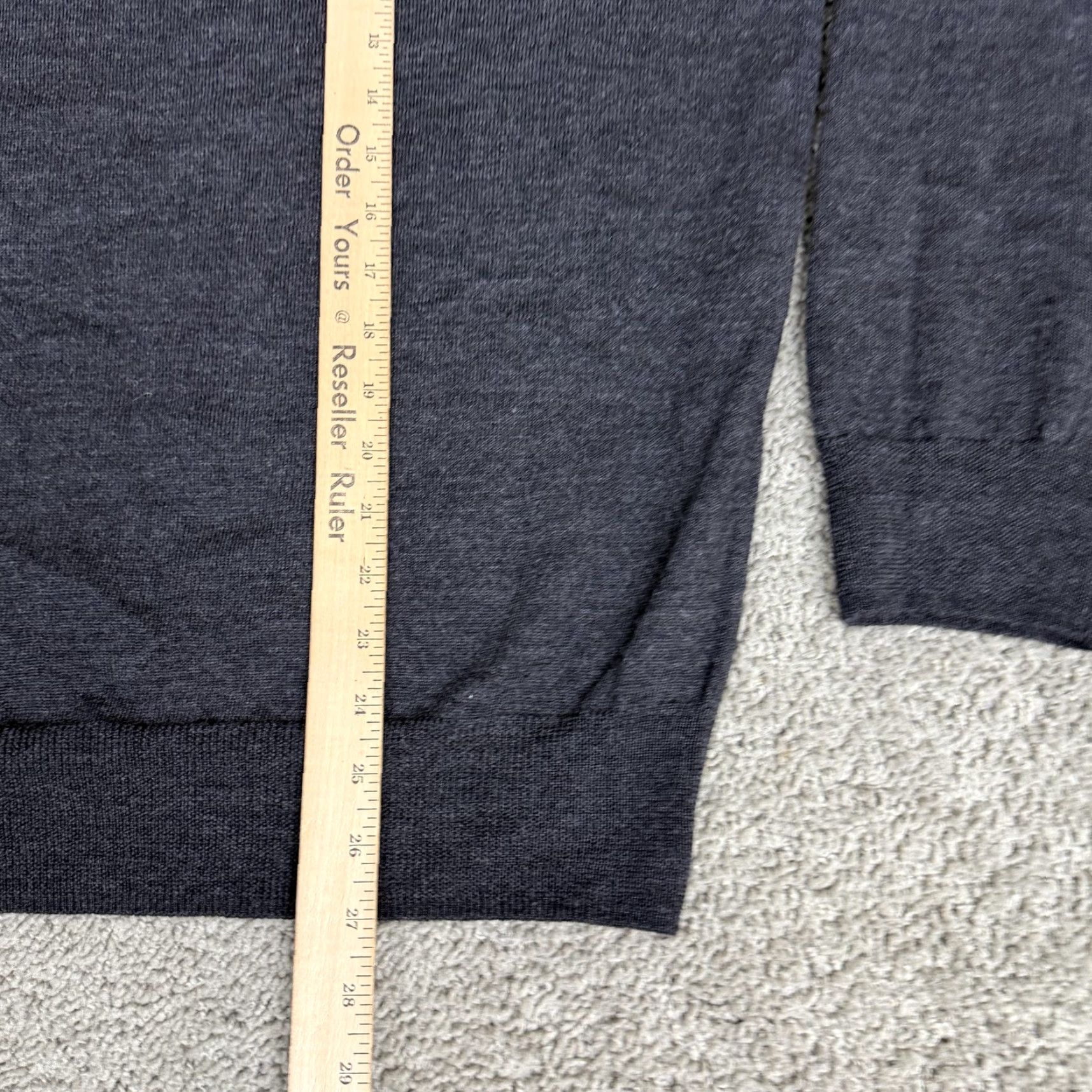 Orvis Orvis Sweater Mens M Gray 100% Merino Wool V Neck Knit Pullover Long Sleeve Size US M / EU 48-50 / 2 - 6 Thumbnail