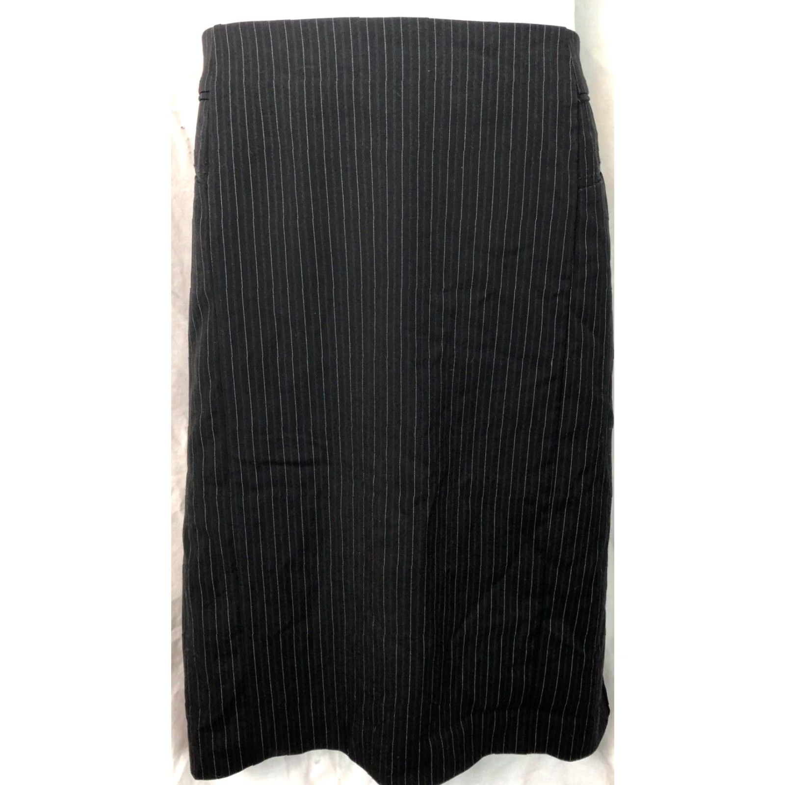 Worthington Worthington Stretch Straight Skirt 12 Black Pinstripe Knee Length Lined 34”waist Career Women Size 34" / US 12 / IT 48 - 5 Thumbnail