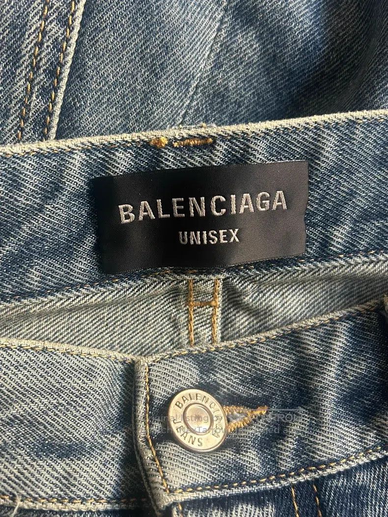 Balenciaga Balenciaga size XS Sun Bleached Light Indigo Denim Flare P Size US 27 - 4 Thumbnail