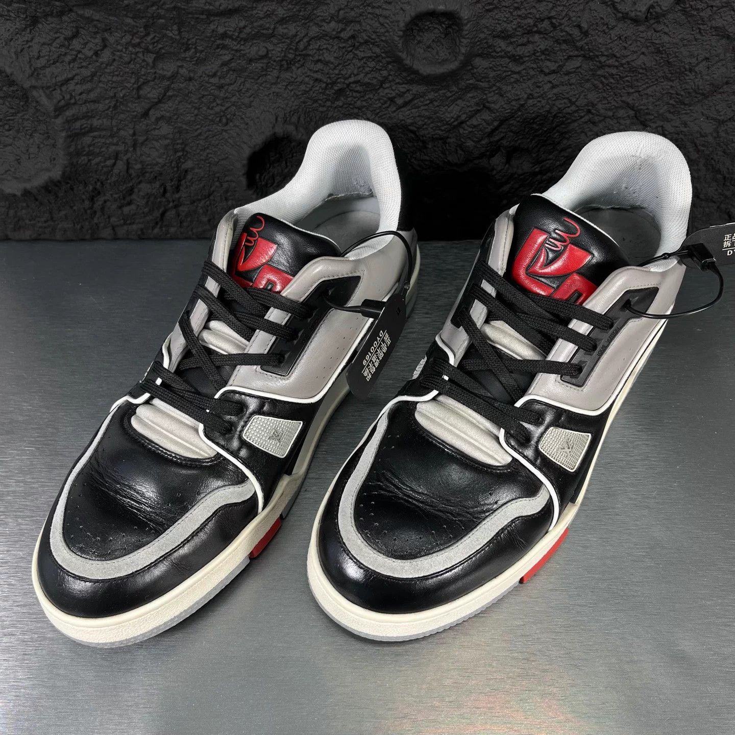 Louis Vuitton Louis Vuitton Trainer Black Cement UK7/41 95New Size US 7 / EU 40 - 1 Thumbnail