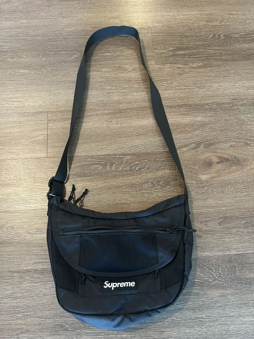 Supreme Logo-Patch Shoulder Bag