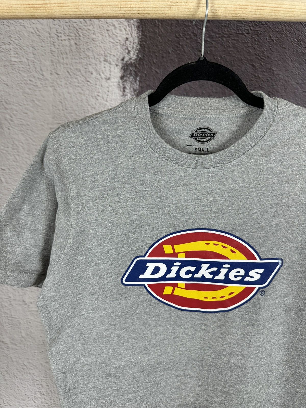 Dickies × Vintage Dickies vintage big logo grey tee shirt Size US S / EU 44-46 / 1 - 3 Thumbnail