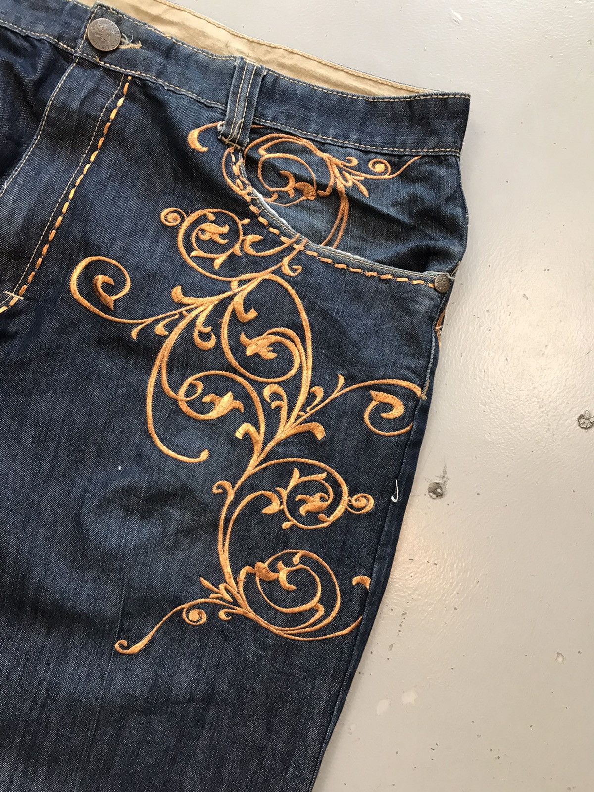Imperious × Vintage Vintage imperious wings printed embroidered denim Size US 42 / EU 58 - 6 Thumbnail