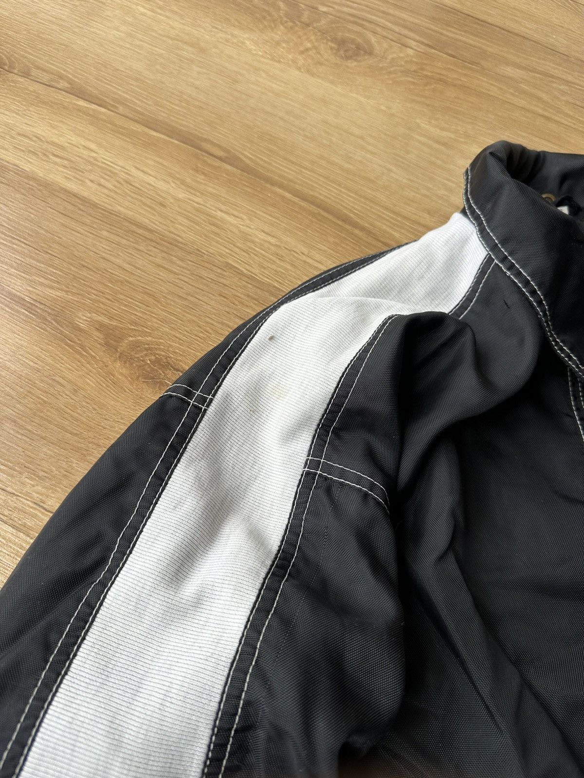 Puma Vintage Puma y2k 90s Nylon Button Coach Jacket Size US S / EU 44-46 / 1 - 13 Thumbnail
