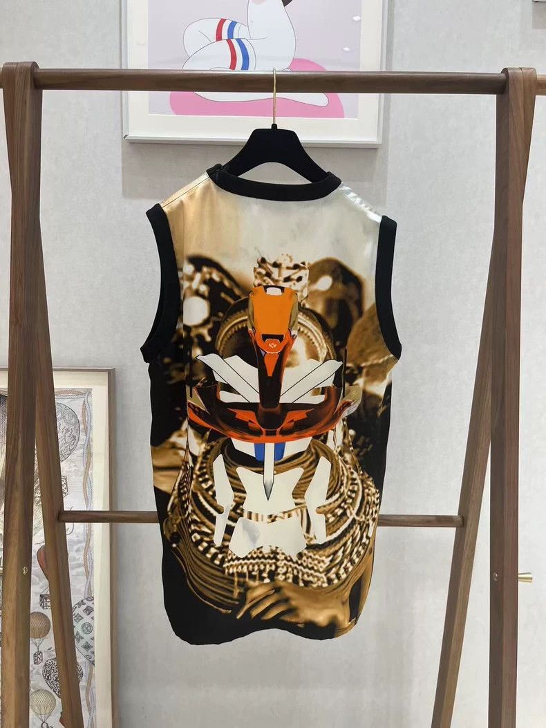 Givenchy Givenchy Silk vest, size M, chest 104 cm Size US M / EU 48-50 / 2 - 2 Thumbnail