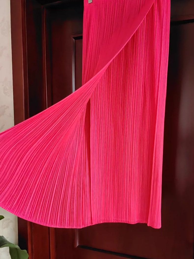 Issey Miyake Issey Miyake size:3 Red pleated skirt Size 34" / US 12 / IT 48 - 3 Thumbnail