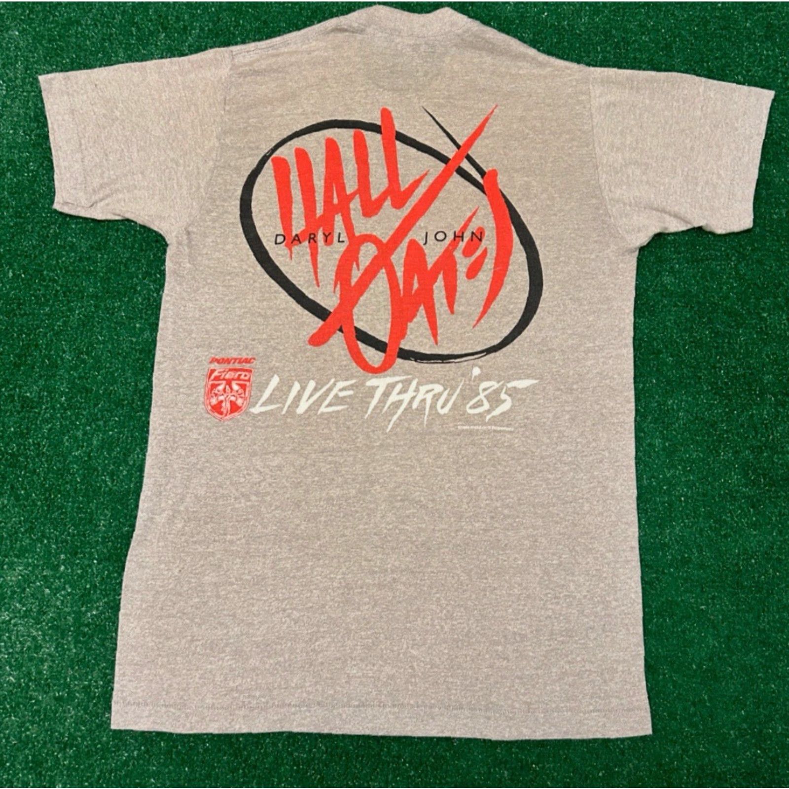 Vintage VINTAGE 80s Hall And Oats Daryl John 1985 Tour VTG Shirt Mens M Gray Regular Short Sleeve USA Mens Size US M / EU 48-50 / 2 - 2 Thumbnail