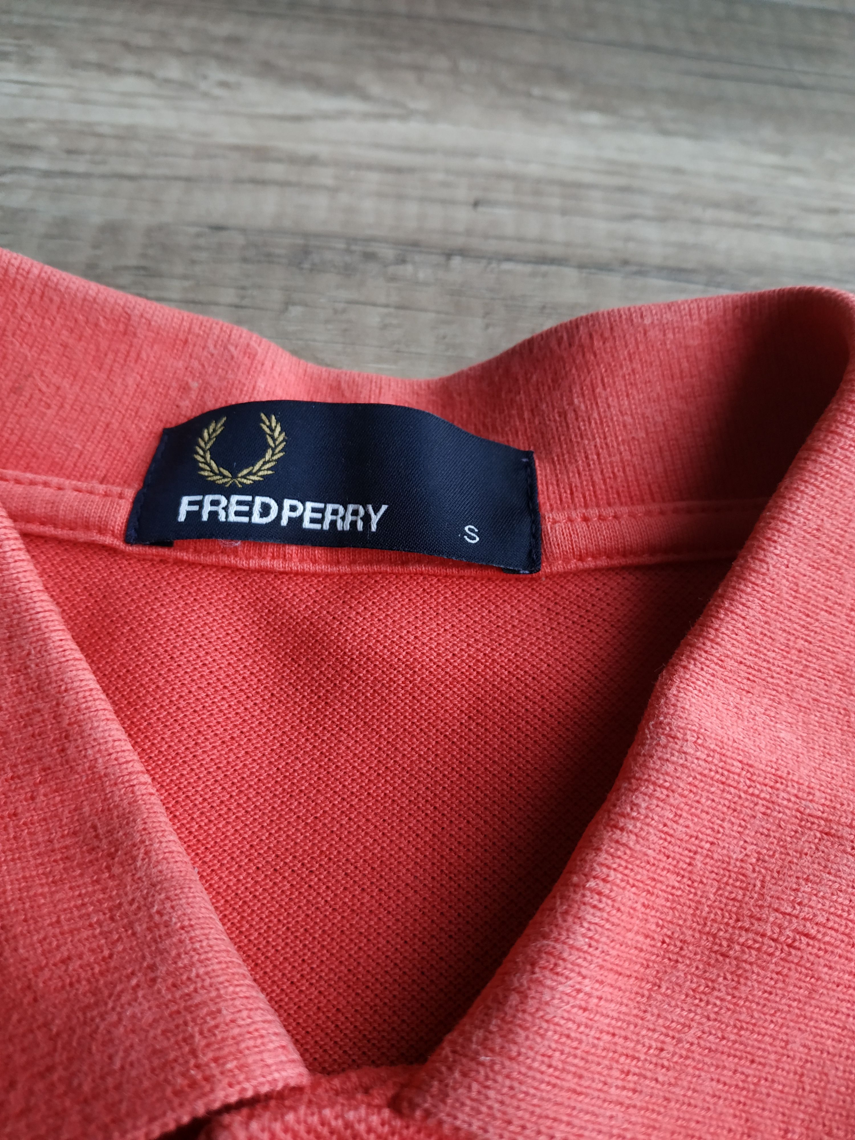 Fred Perry FRED PERRY Men's Coral Polo Shirt, s. SMALL Size US S / EU 44-46 / 1 - 9 Thumbnail