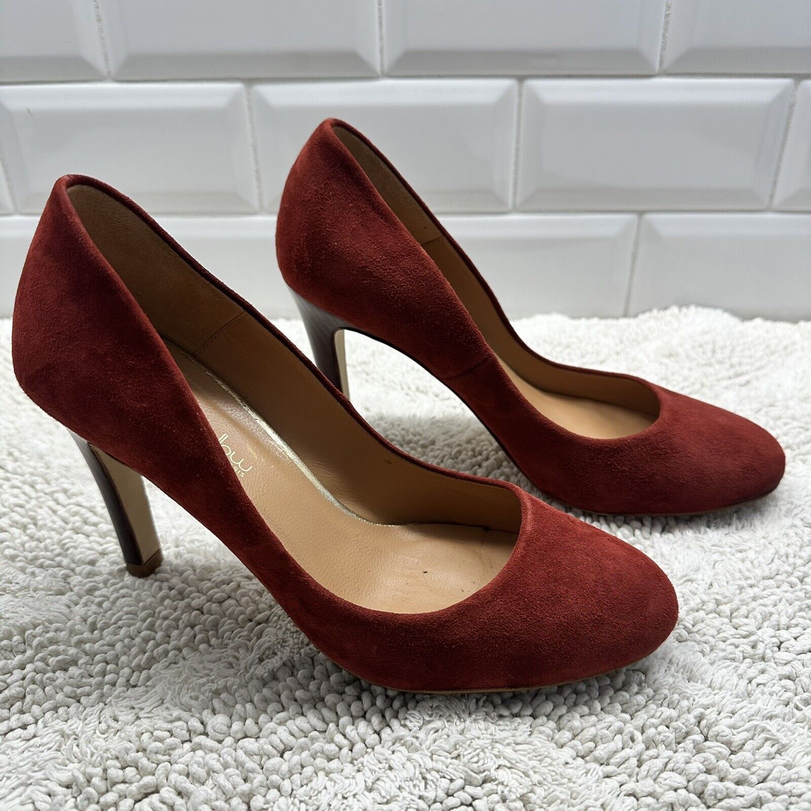 Other Round Toe Suede Pumps In Deep Terracotta 38 Made In Spain Size US 7.5 / IT 37.5 - 1 Thumbnail