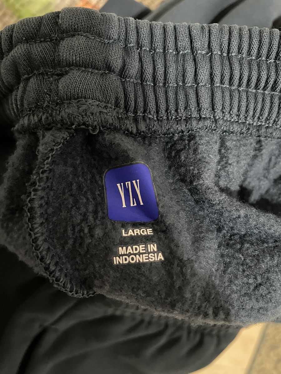 Balenciaga × Gap × Yeezy Yeezy Gap Unreleased Wide Leg Sweatpants Size US 30 / EU 46 - 3 Thumbnail
