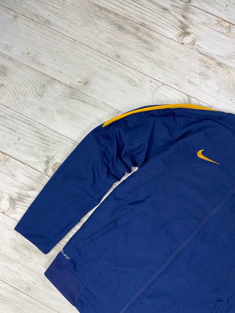 Nike Nike Barcelona 2015 2016 Training Football Track Jacket Size US L / EU 52-54 / 3 - 3 Thumbnail