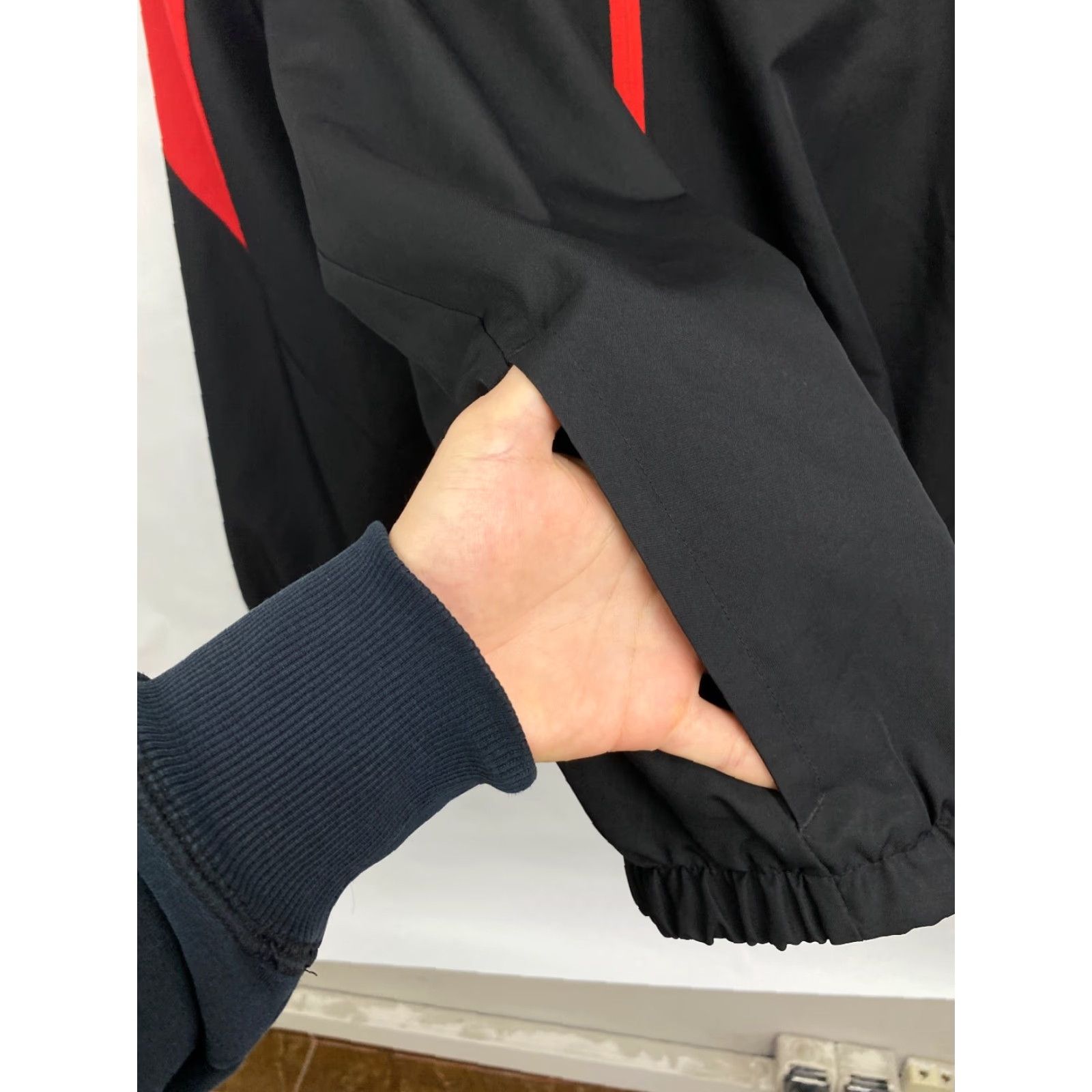 New Balance New Balance Liverpool Zip Jacket Soccer Jersey Rare Retro XXL Multicolor Black/Red Mens Jacket Size US XXL / EU 58 / 5 - 7 Thumbnail