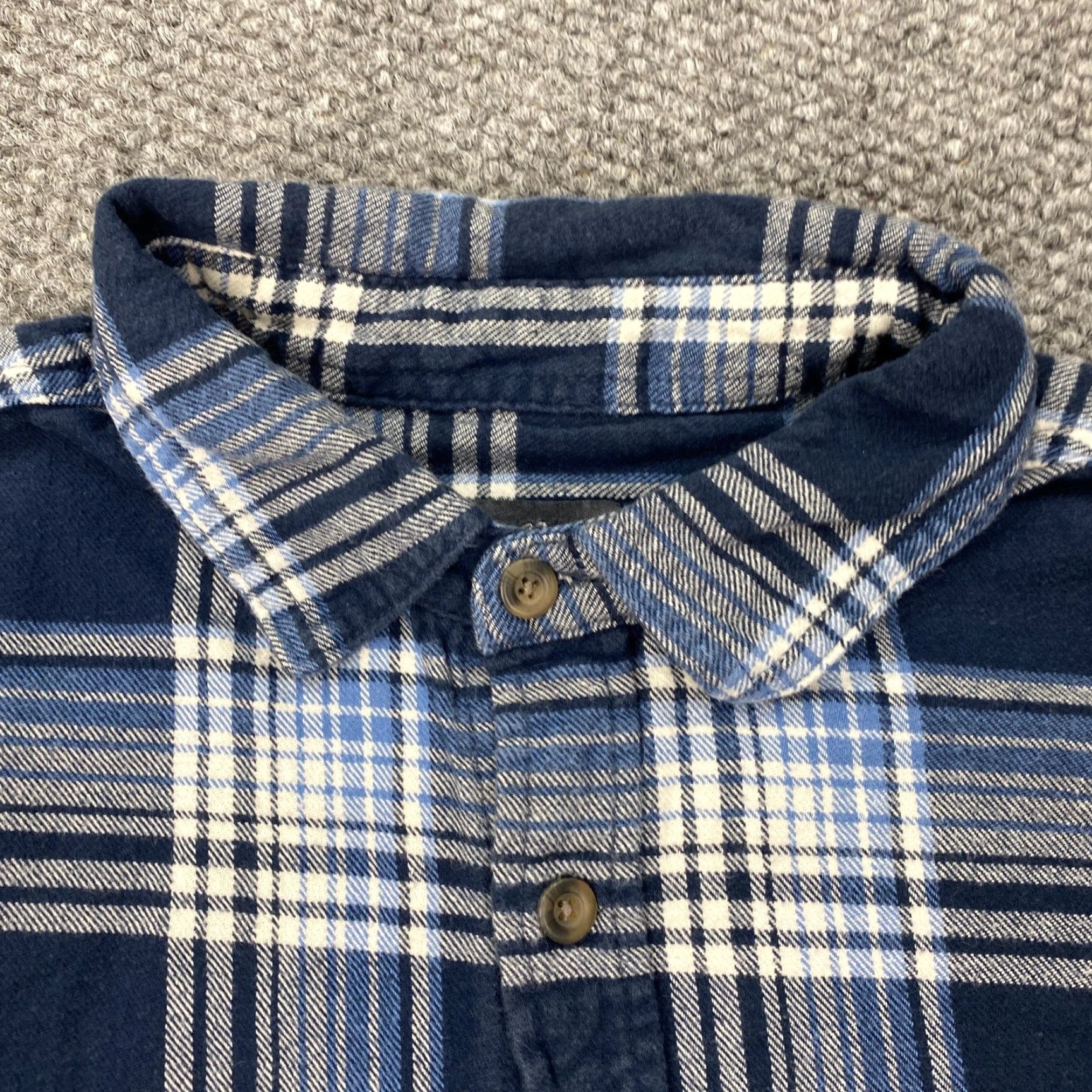 Eddie Bauer VINTAGE Eddie Bauer Flannel Shirt Mens Large Blue Plaid Long Sleeve Button-Up Size US L / EU 52-54 / 3 - 4 Thumbnail