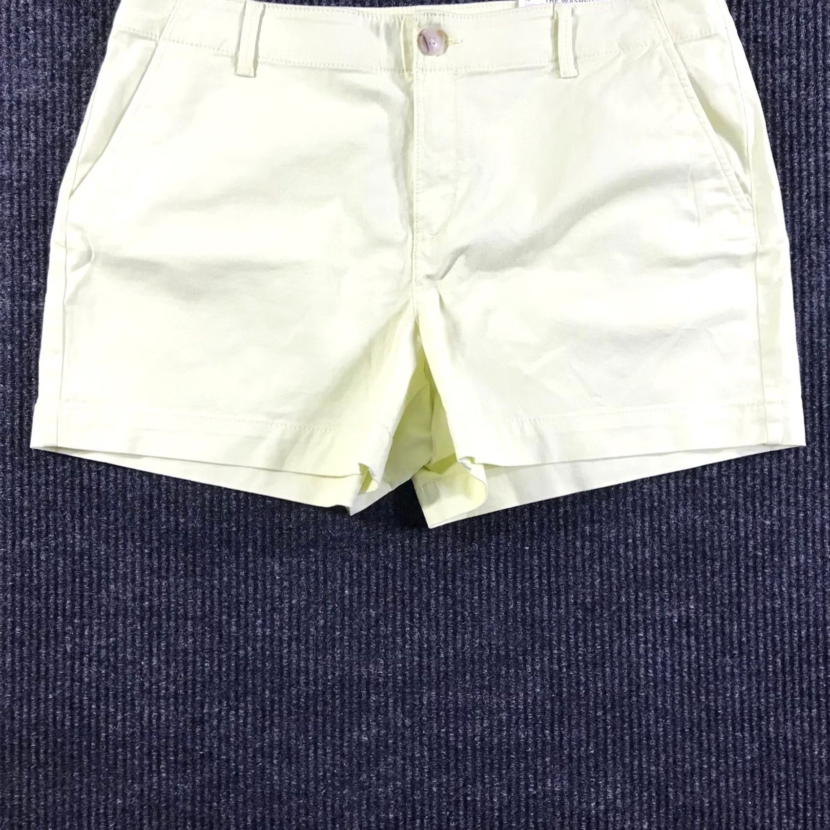 Loft VINTAGE Loft Washed Twill Short 4 Inch Curvy Fit Pale Yellow Womens Size 14 NWT Size 36" / US 14 / IT 50 - 3 Thumbnail