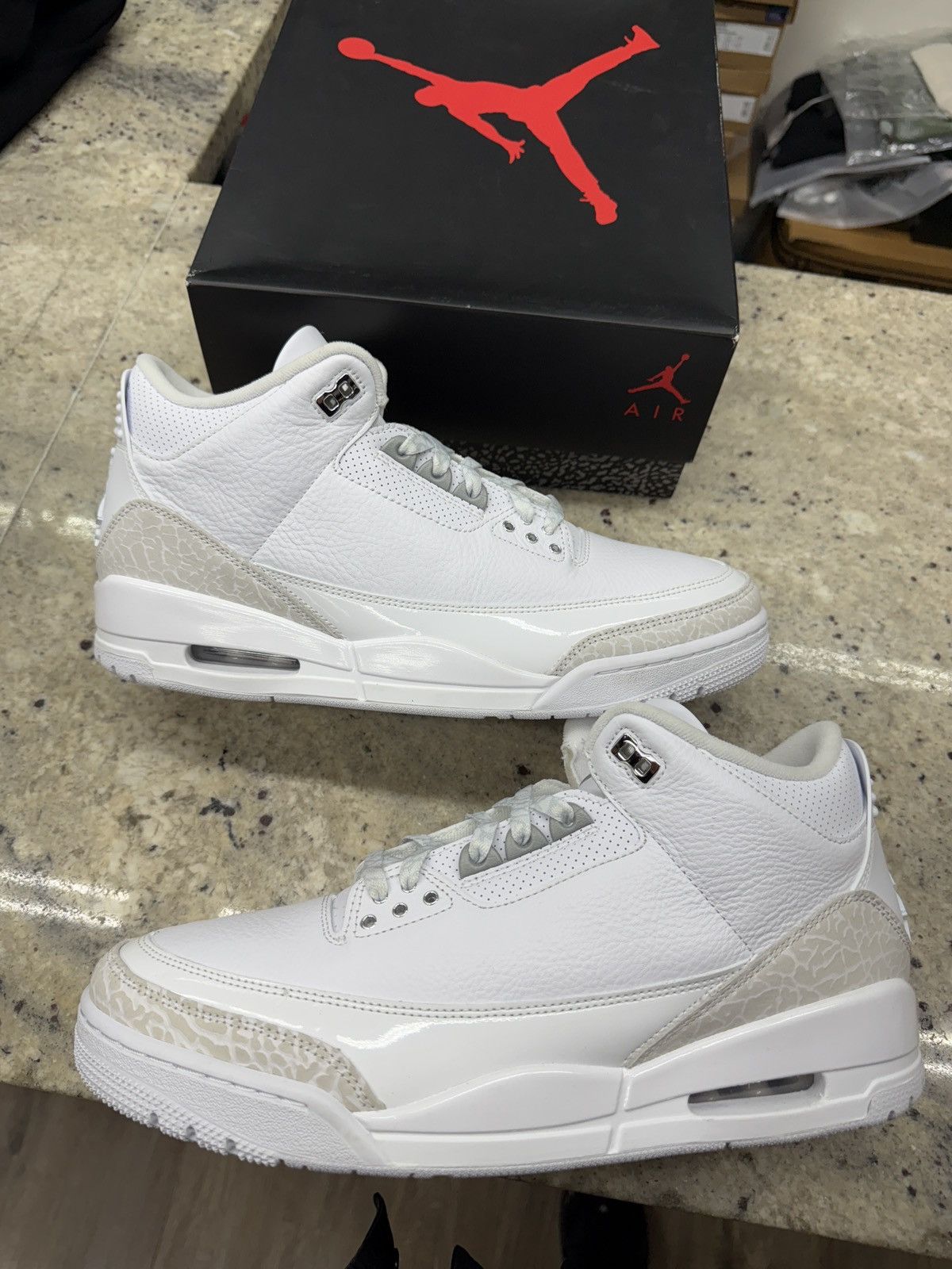 Jordan Retro Pure Money 3s