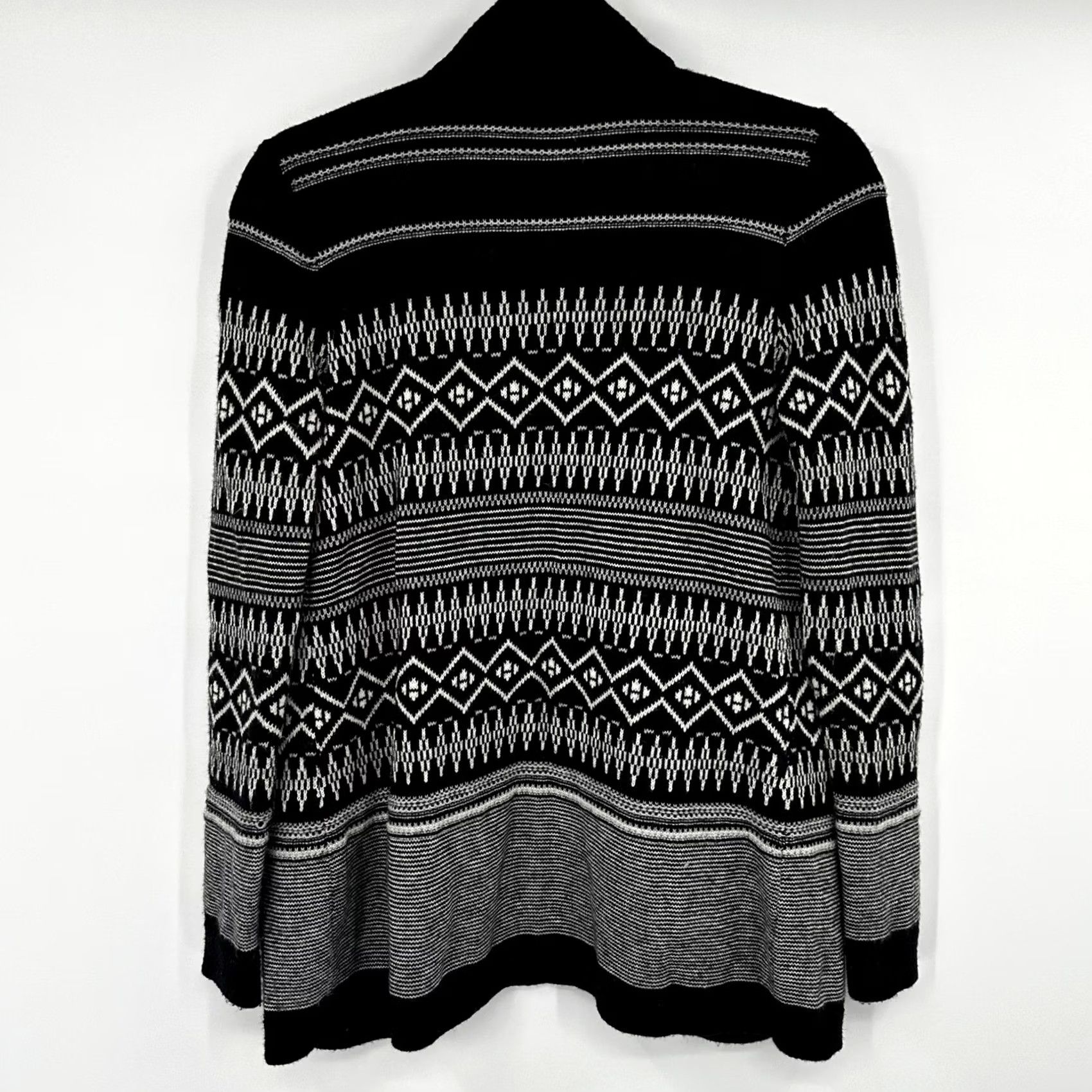 Talbots VINTAGE Talbots Black Fair Isle Geometric Shawl Collar Cardigan Lambswool Sweater XS Size XS / US 0-2 / IT 36-38 - 6 Thumbnail