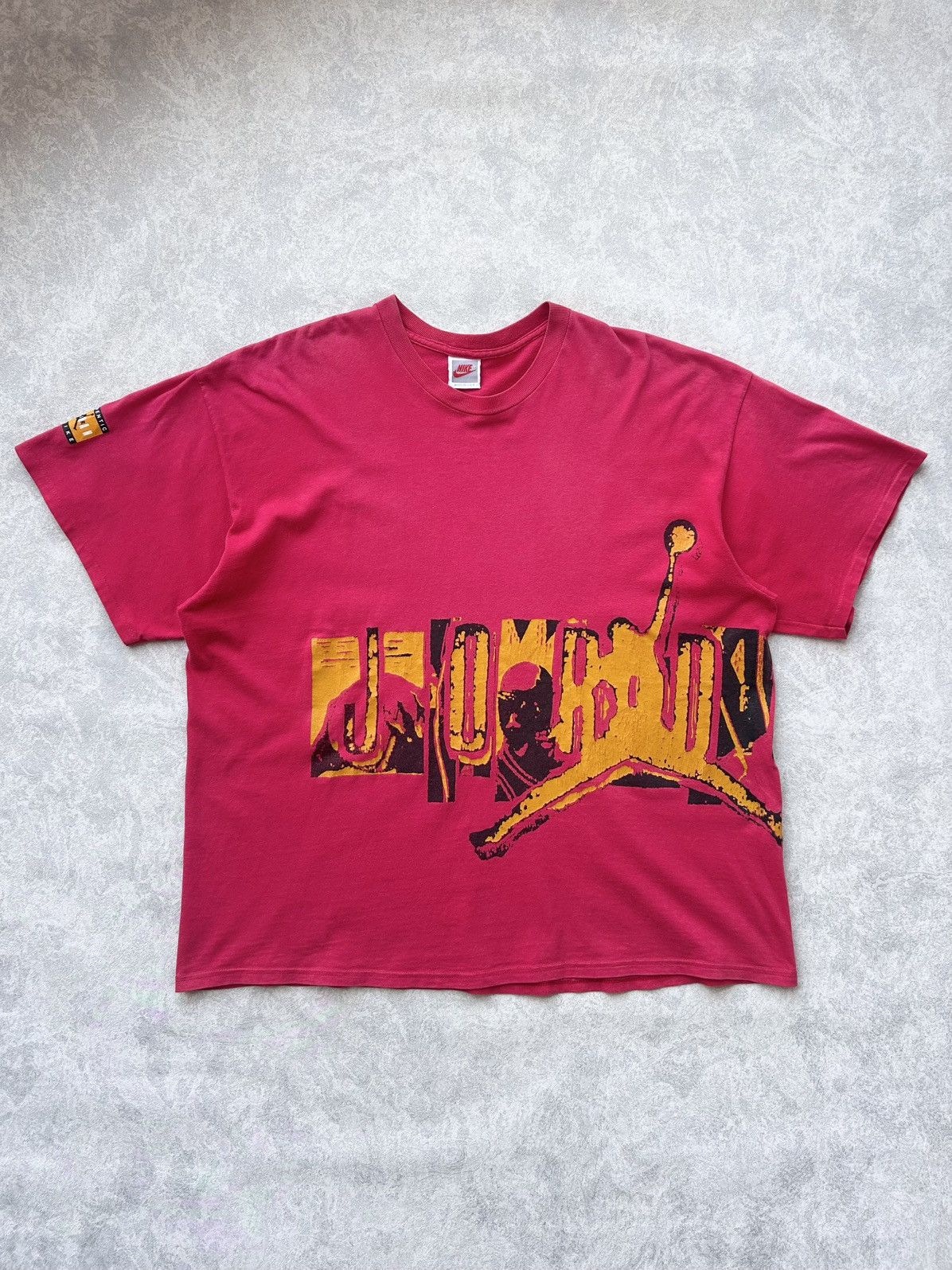 Nike Vintage 90s Nike Air Jordan Big Logo T-shirt Made In USA Size US XL / EU 56 / 4 - 1 Thumbnail